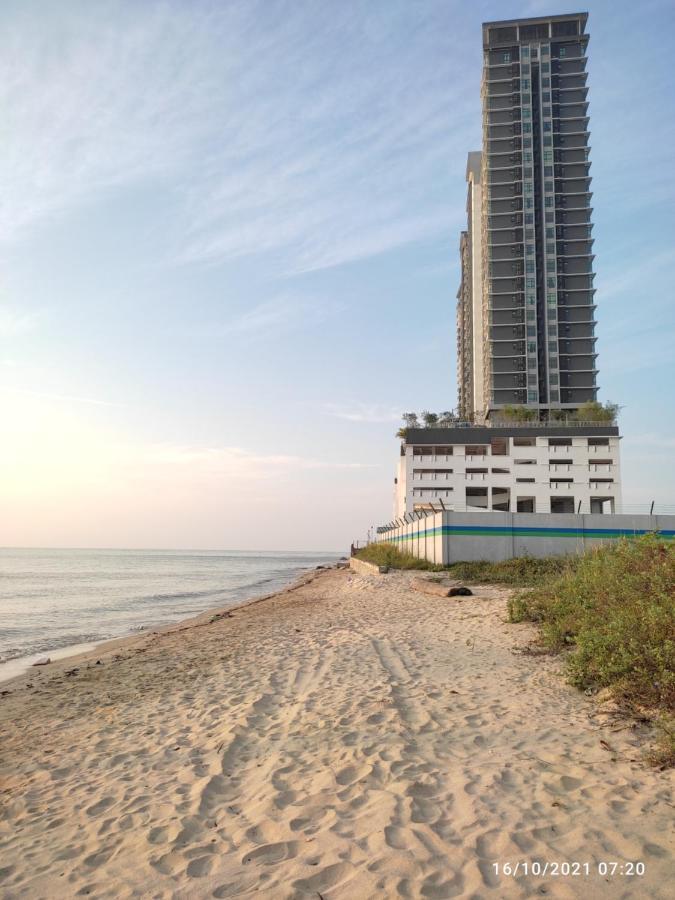 Seaview Studio With King Bed At Imperium Residence, Kuantan Exterior photo